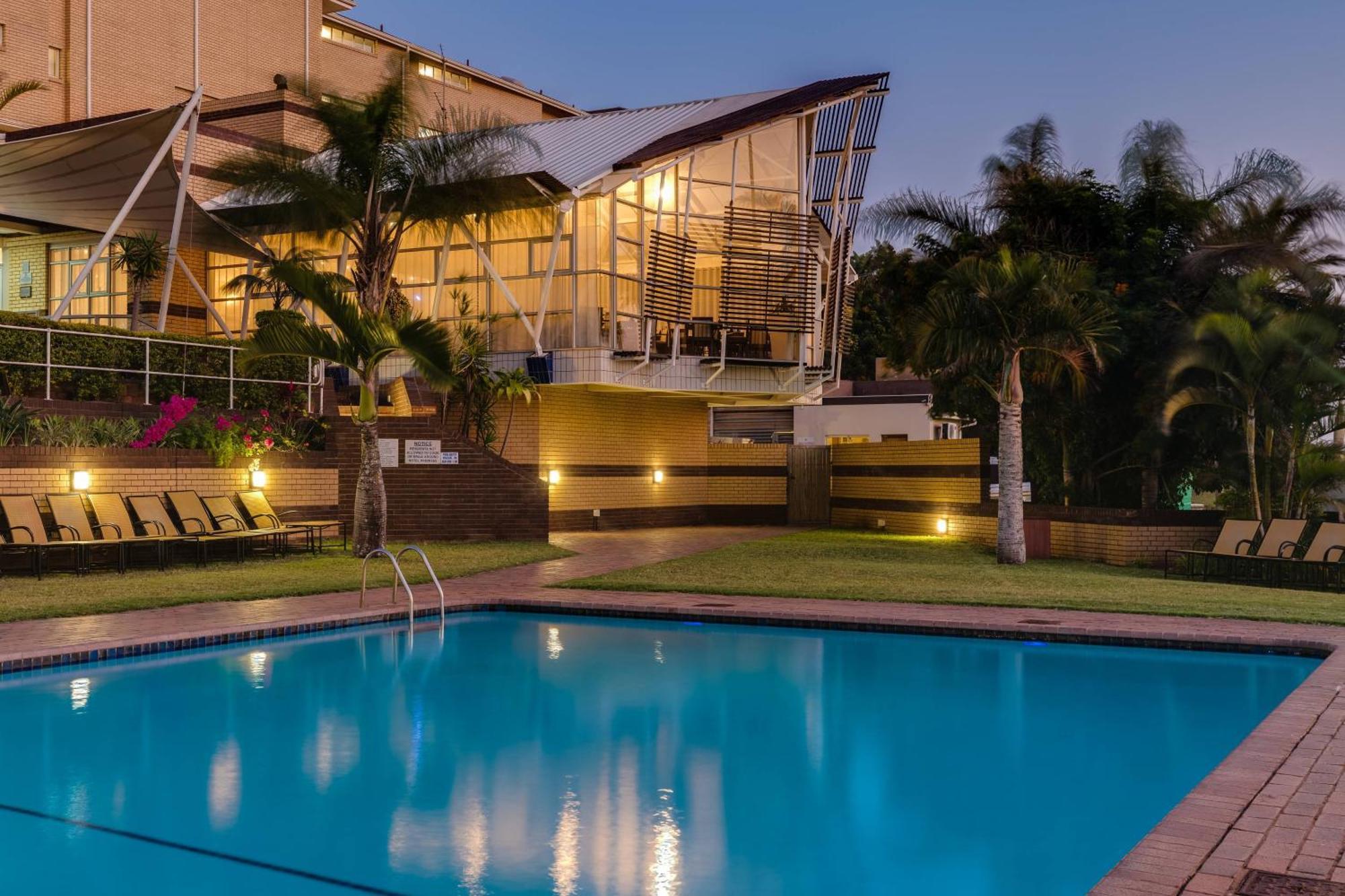 Protea Hotel By Marriott Karridene Beach Amanzimtoti Exterior foto
